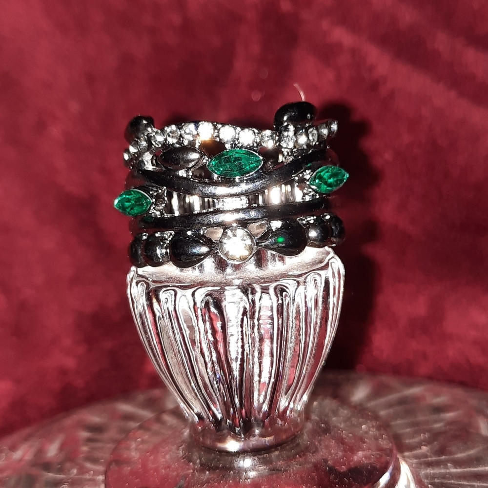 Paparazzi 8pc Bundle Stretch Rings - Picture 8 of 9